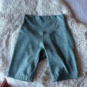 Lululemon size 4 biker shorts